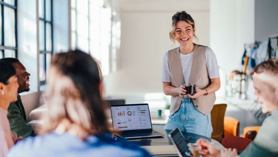 Når dyrehagen blir organisasjonen - balansen mellom roller, identitet og samarbeid