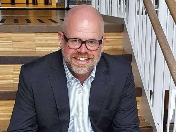 Hybridioti – eller et skritt vekk fra samlebåndet?